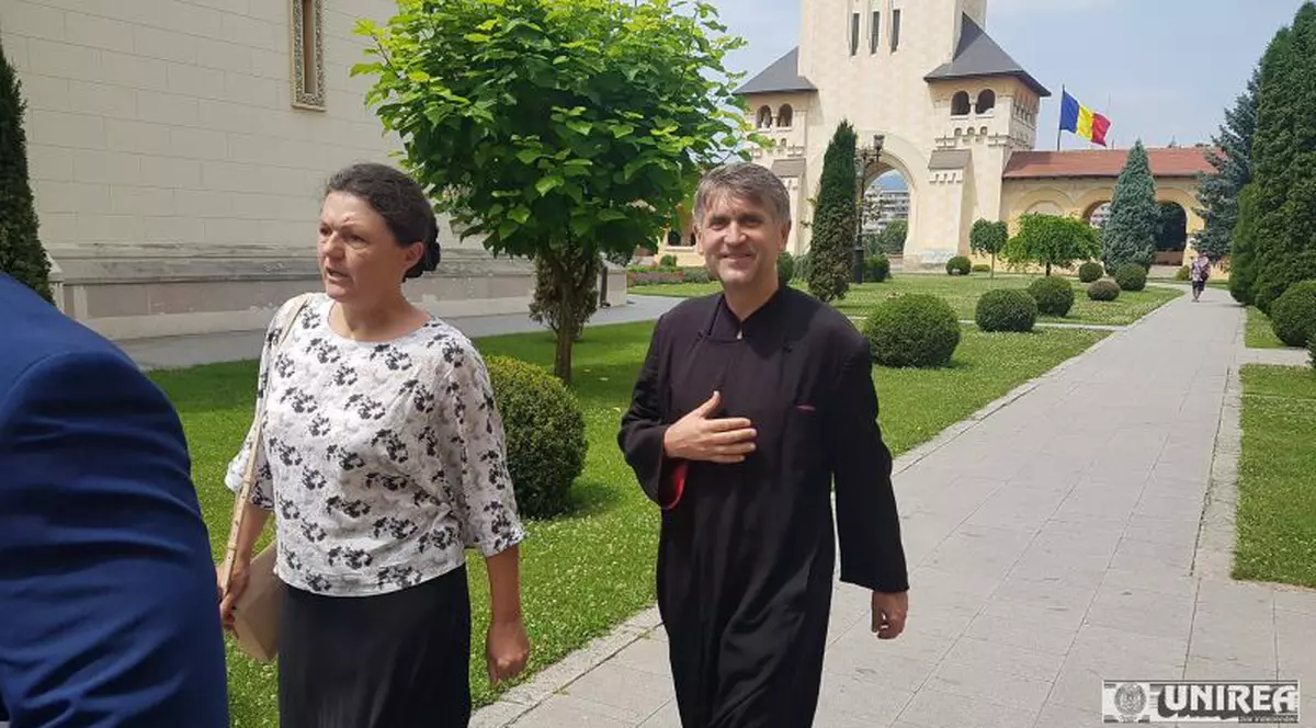 preotul Cristian Pomohaci este audiat