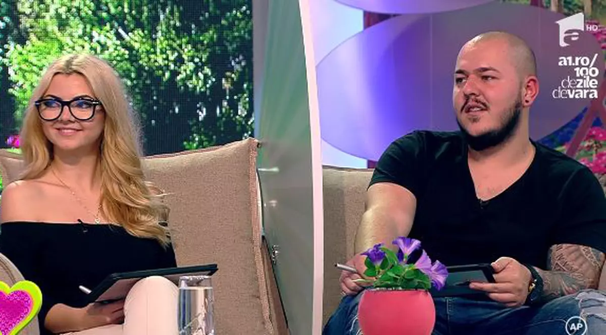 Și-a arătat tatuajul din zona intimă la TV. S-a întâmplat la emisiunea Mirelei Vaida
