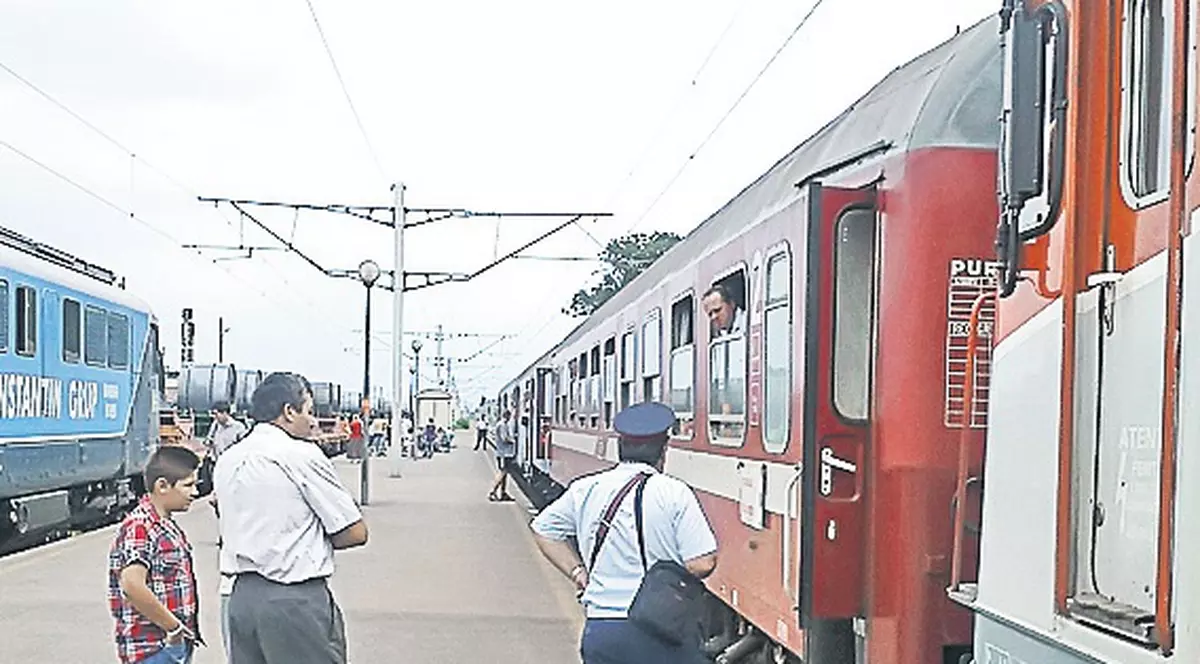Trenurile vor circula cu 160 km/oră, pe ruta Curtici-Simeria