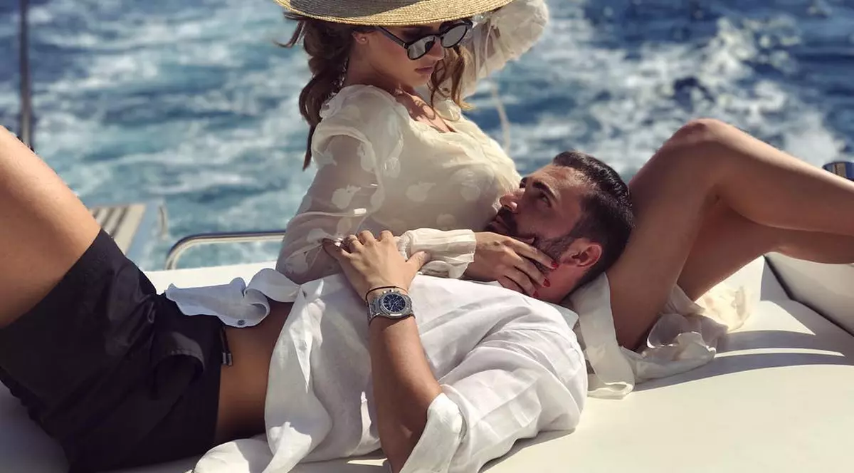 Luna de miere petrecută de Adrian Ropotan și soția lui, Raluca, a fost foarte fierbinte