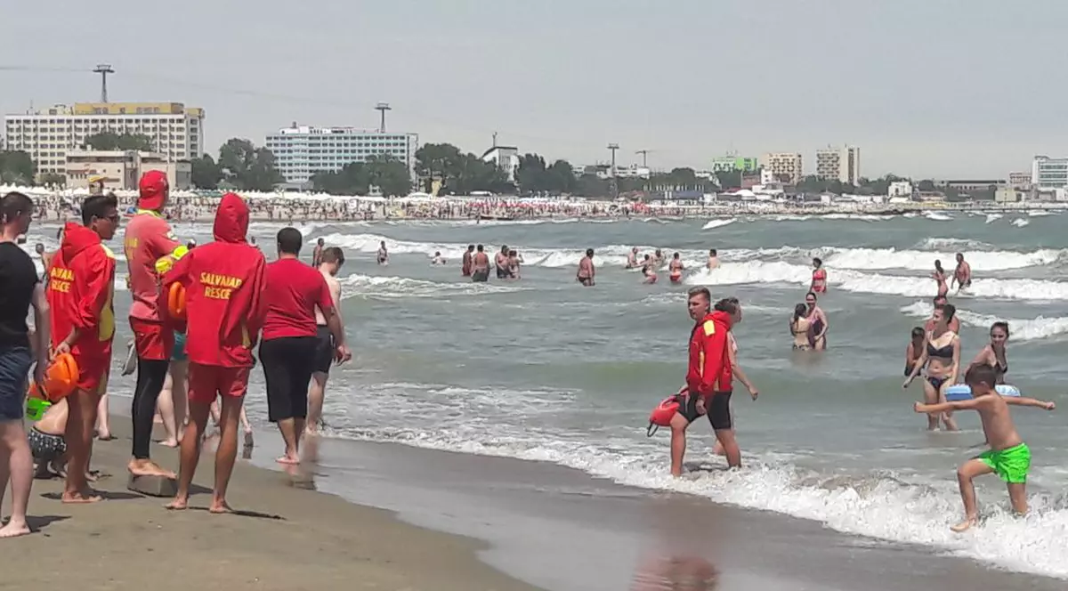 EXCLUSIV/ Cu ce se mai laudă hoții și escrocii pe litoral. Bronzează-te liniștit, polițiștii și jandarmii veghează