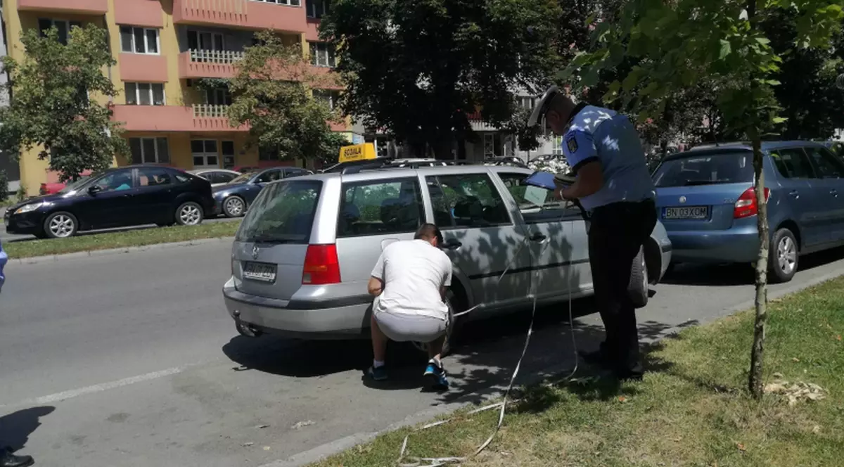 Copil rănit într-un accident de mașina școlii de șoferi