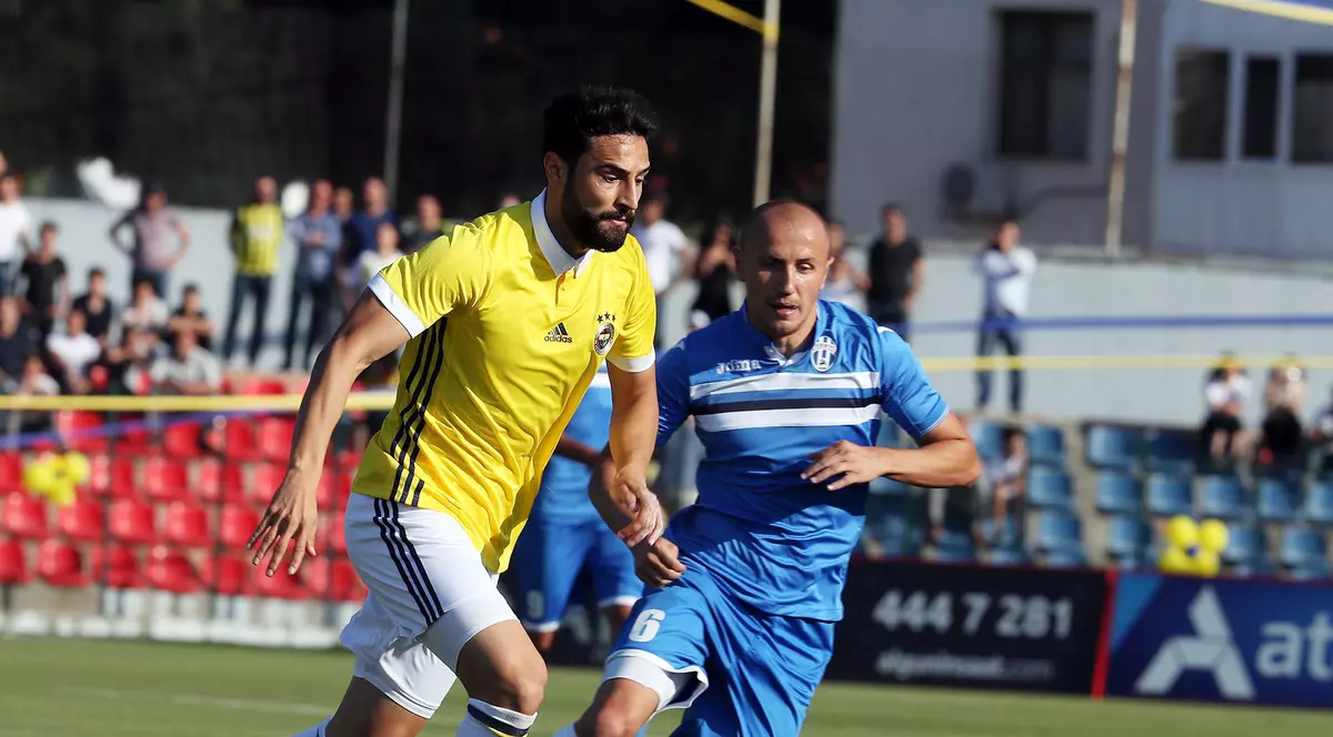 Juventus București a reușit o victorie de prestigiu cu Fenerbahce în amicalul din Turcia. Românii au condus cu 3-0 la pauză, s-a terminat 3-2.