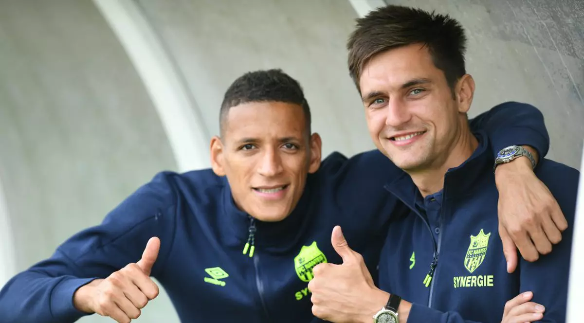 Românul Ciprian Tătărășanu, portarul turului în Franța în a doua anchetă a presei de specialitate! ”Tătă” e unul dintre cei mai buni jucători din Ligue 1.