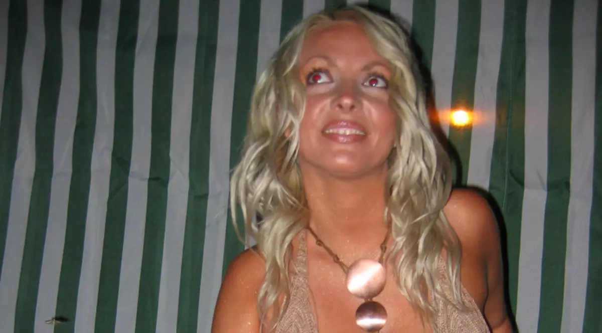 FOTO EXCLUSIV/ Secretul actriței Oltița Chirilă. A fugit din luminile scenei românești pentru a fi barmaniță în Las Vegas