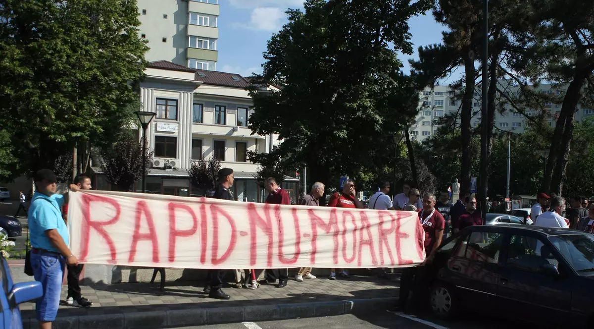 Noul Rapid prinde contur. Fanii sunt nerăbdători