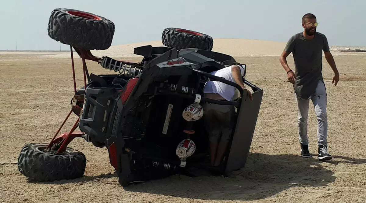 Gerard Pique s-a răsturnat cu un ATV