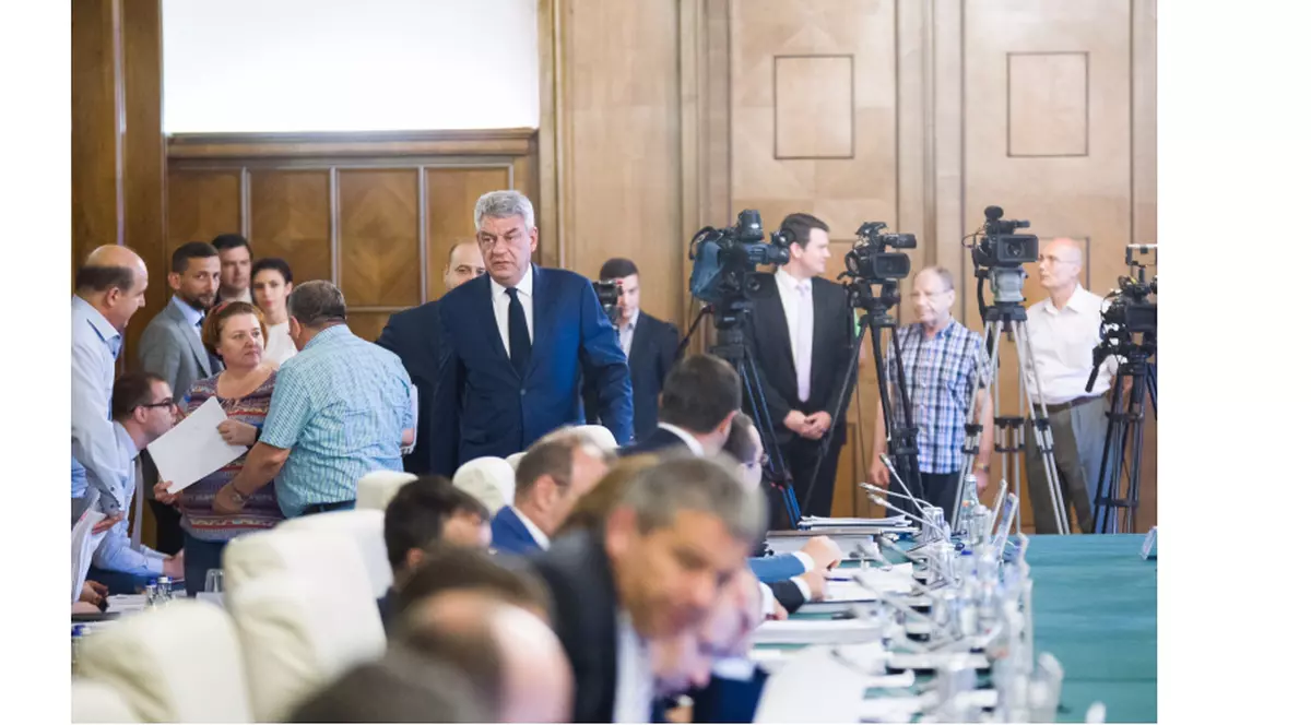 Ponta: Dragnea a ales oamenii din Guvern pe criteriul obedienței față de el