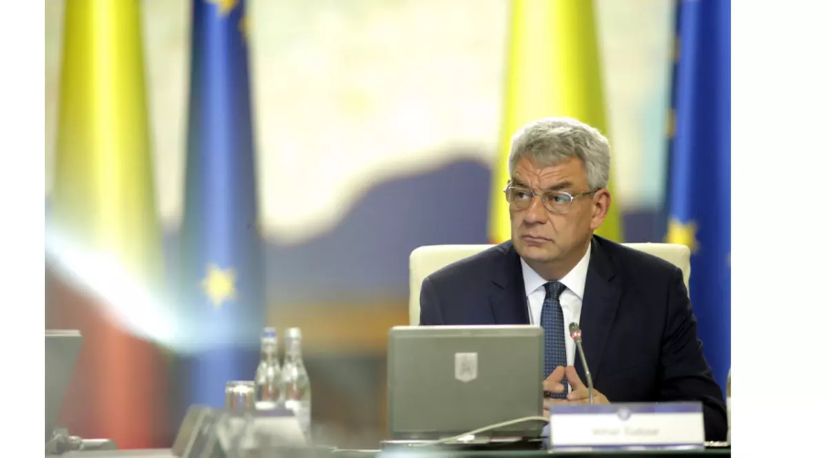 Financial Times: România reduce pensiile viitoare pentru 7 milioane de muncitori. Premierul Mihai Tudose în ședința de Guvern