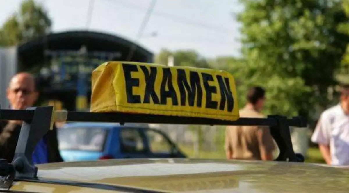 Proba practică a examenului de obţinere a permisului auto, înregistrată video şi audio, începând de azi