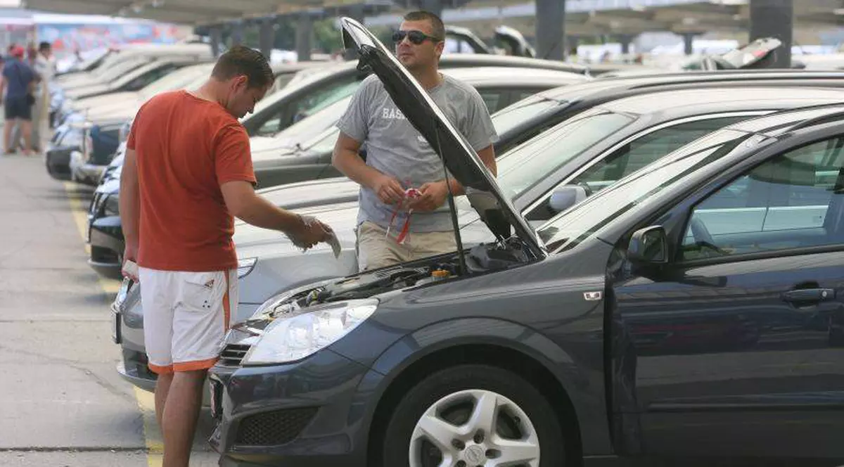 EXCLUSIV. 500.000 de mașini ”navetiste” amenință să blocheze Bucureștiul. Cifrele care prevestesc colapsul Capitalei