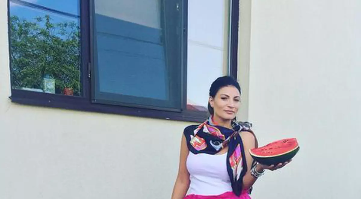 Ioana Ginghină face cură cu pepene. A scăpat rapid de 5 kilograme și de burtică