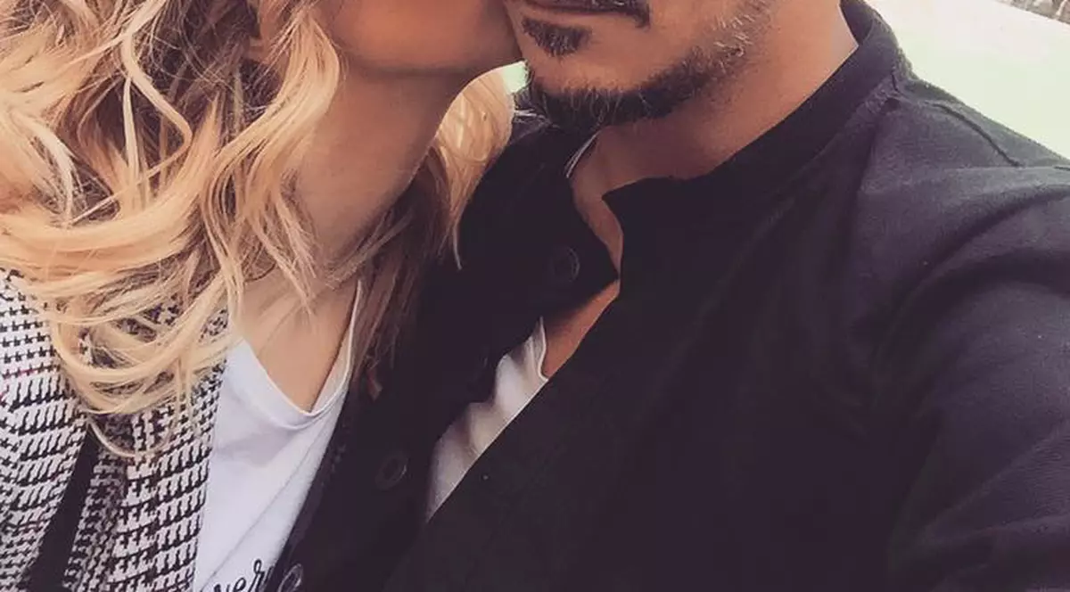 Lidia Buble și Răzvan Simion nu mai impart același pat. Motivul pentru care s-au separat