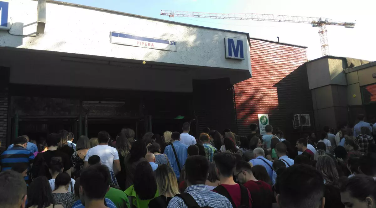 Haos la stația de metrou Pipera
