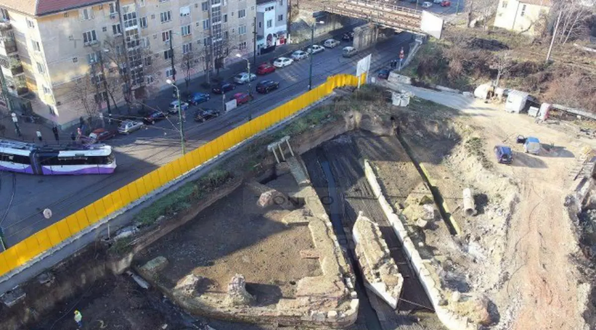 Cea mai veche descoperire arheologică din Timișoara s-a făcut în Parcul Central. S-au găsit rămășițe din Epoca Bronzului