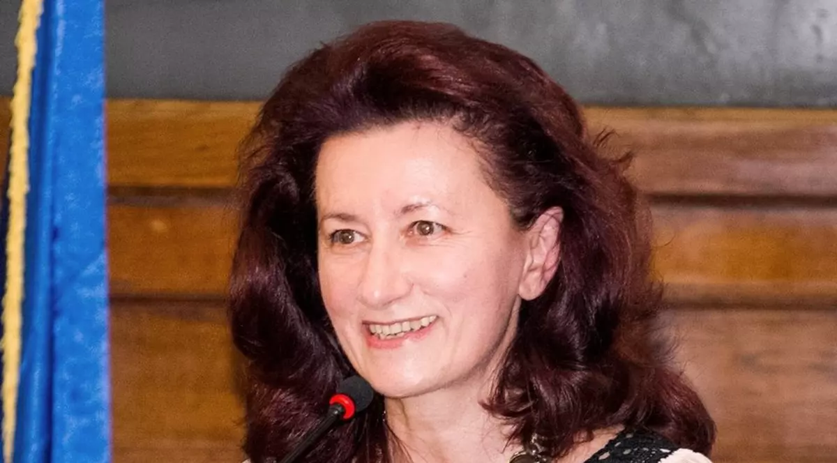 O profesoară la ASE şi-a schimbat viaţa, după ce 7 studenți de-ai ei au murit în Colectiv