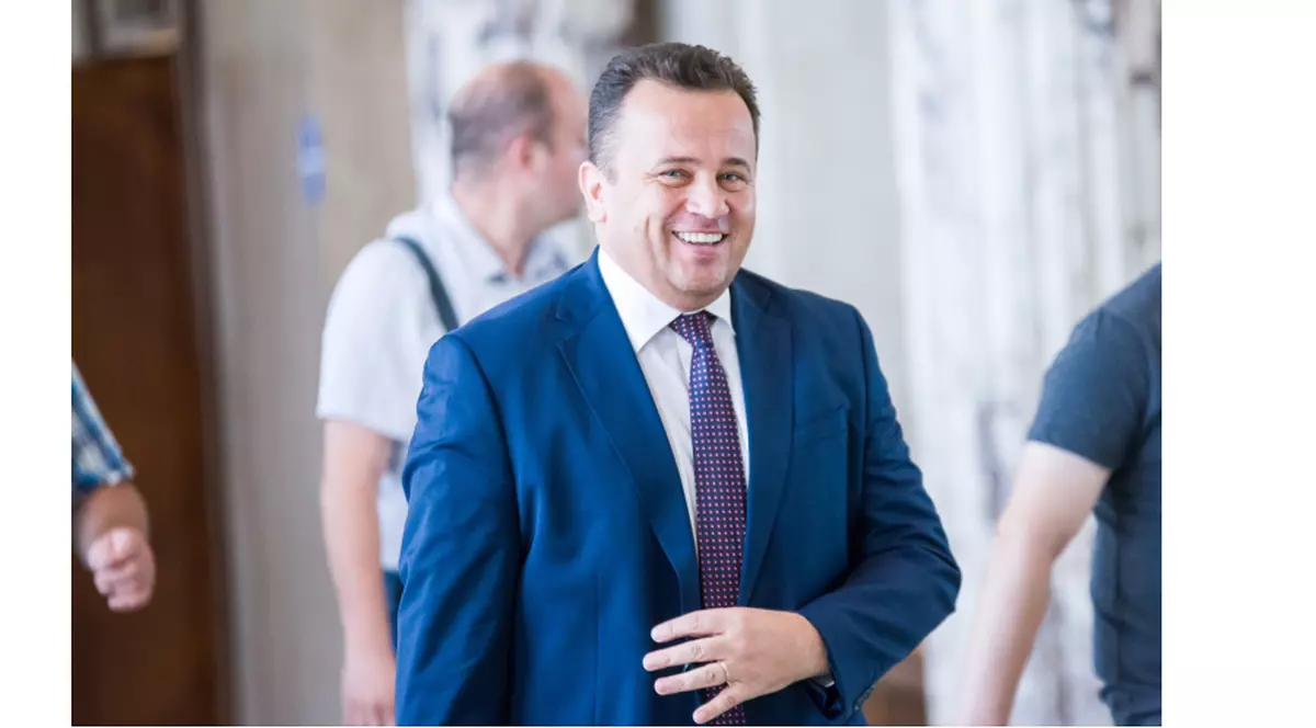 Ministrul Educației anunță Legea manualului școlar