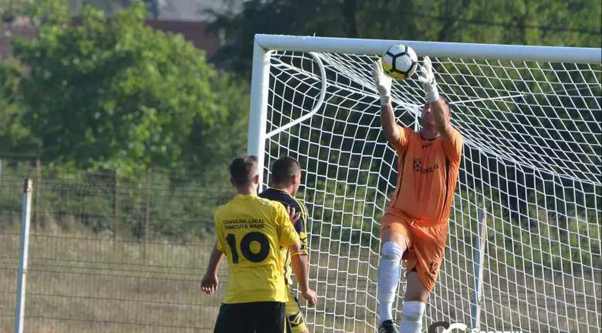 Un portar din România poate intra în Cartea Recordurilor: a marcat un gol şi a apărat un penalty în nici 30 de secunde