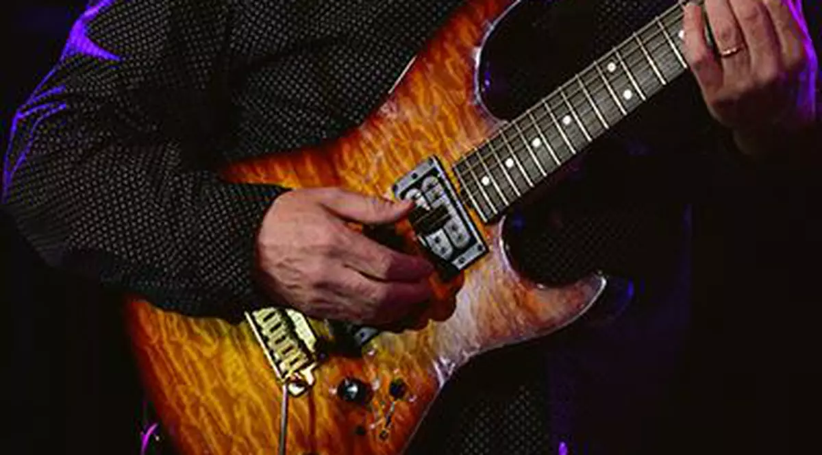 Chitaristul de jazz Chuck Loeb a murit. Artistul avea 61 de ani