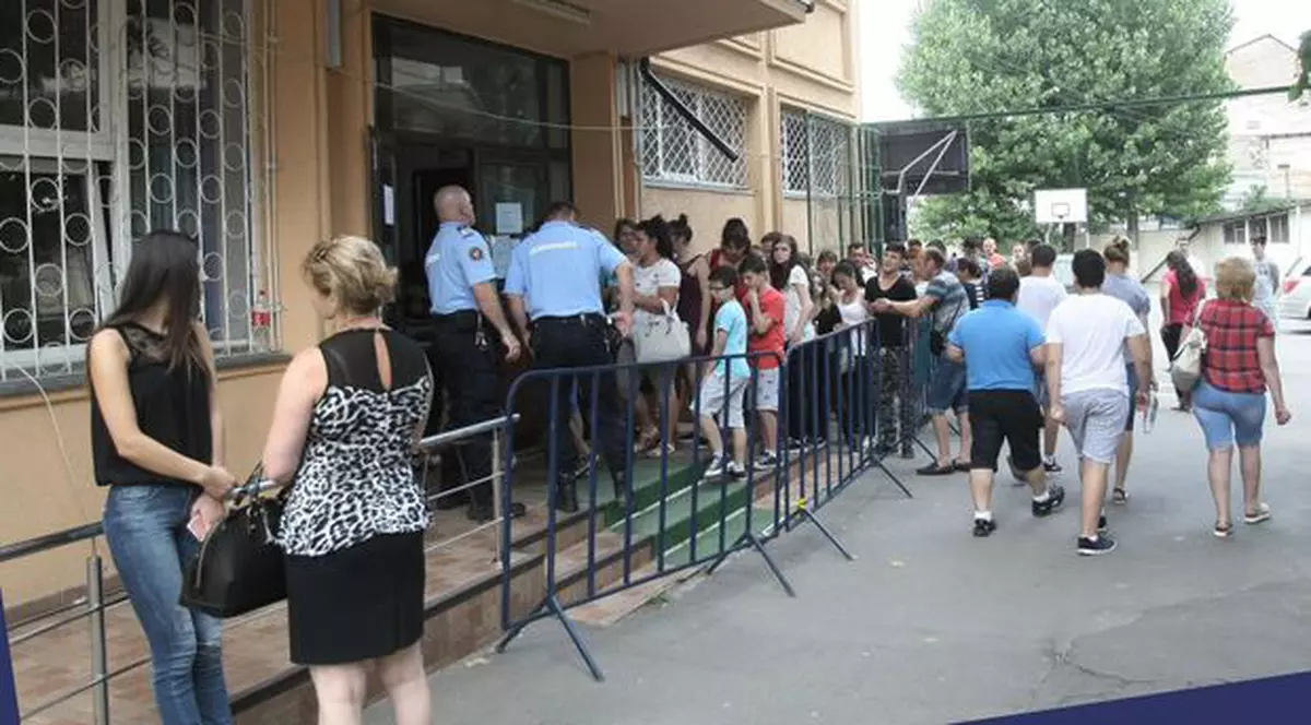 REZULTATE BACALAUREATUL DE TOAMNĂ 2017. Dezastru la sesiunea a doua. Au promovat mai puțin de 30% din candidați