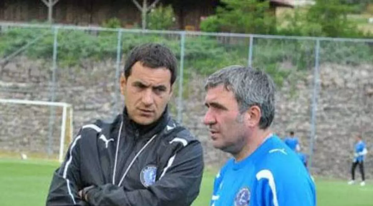 Patronul Gică Hagi ține cu antrenorul Cătălin Anghel, în ”scandalul Țucudean”. În 1999, ”Regele” l-a somat pe Mircea Sandu să-l dea afară pe Victor Pițurcă. Nașul, implicat și în acest caz