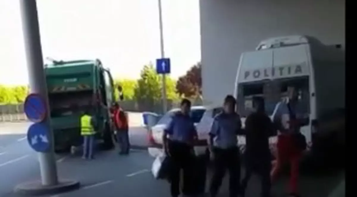 Un cetățean malaezian a fost extrădat către SUA / VIDEO