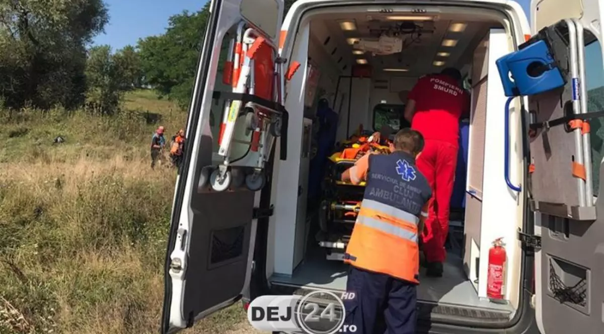 Un copil de 8 ani, în stare critică după ce a căzut într-o fântână din Dej.