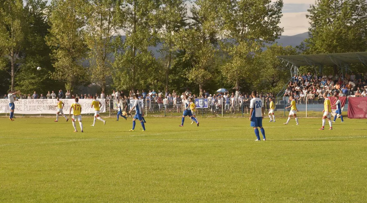 Adrian Mititelu și-a înscris echipa în Liga 4