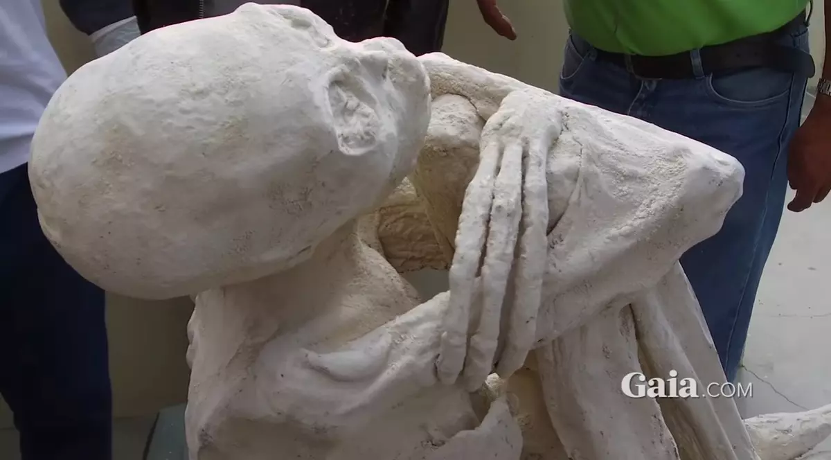 Extratereștri mumificați ar fi fost descoperiți într-un mormânt din Peru