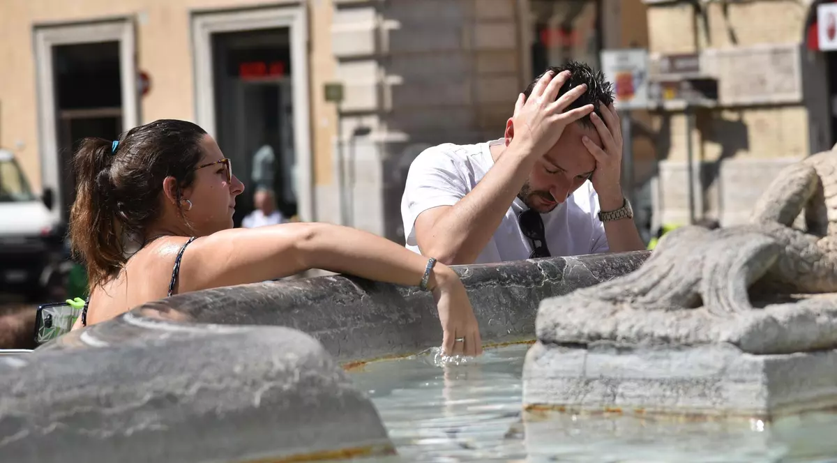 Cod roșu de caniculă în șase țări din Europa. Harta țărilor afectate de valul de caniculă numit "Lucifer"