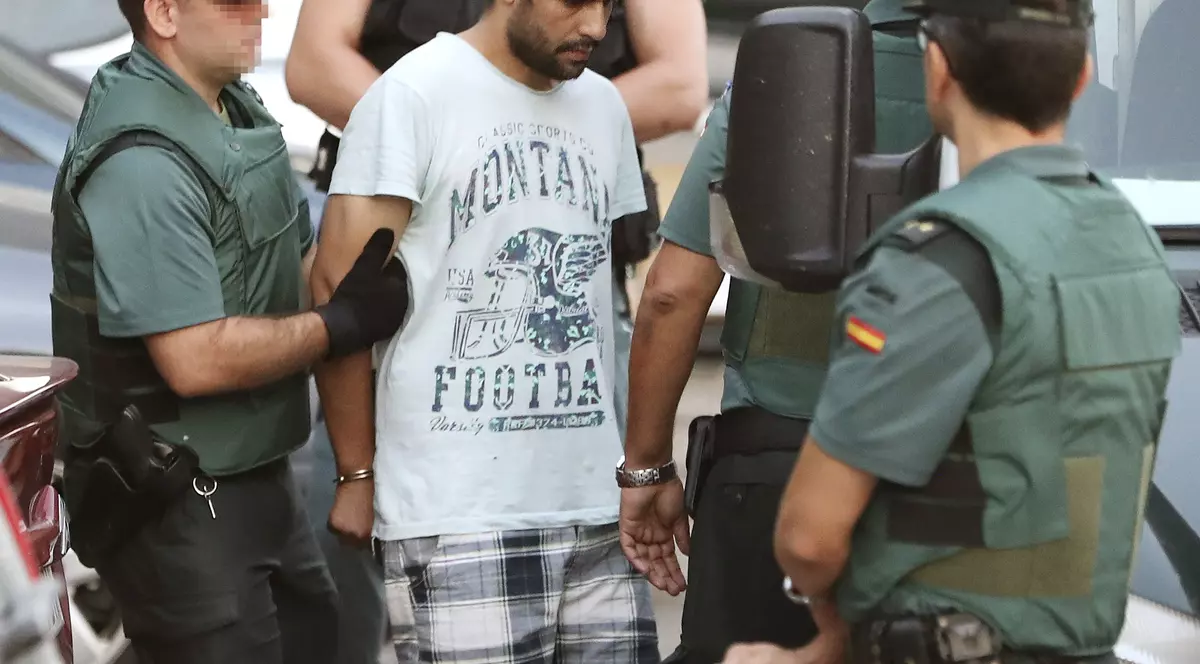 Imagini cu teroriștii din Spania, surprinse cu doar câteva ore înainte de atac | VIDEO