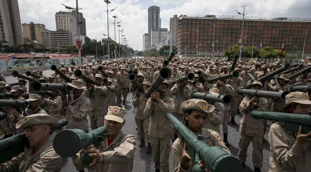 FOTO | Exerciții militare de amploare în Venezuela