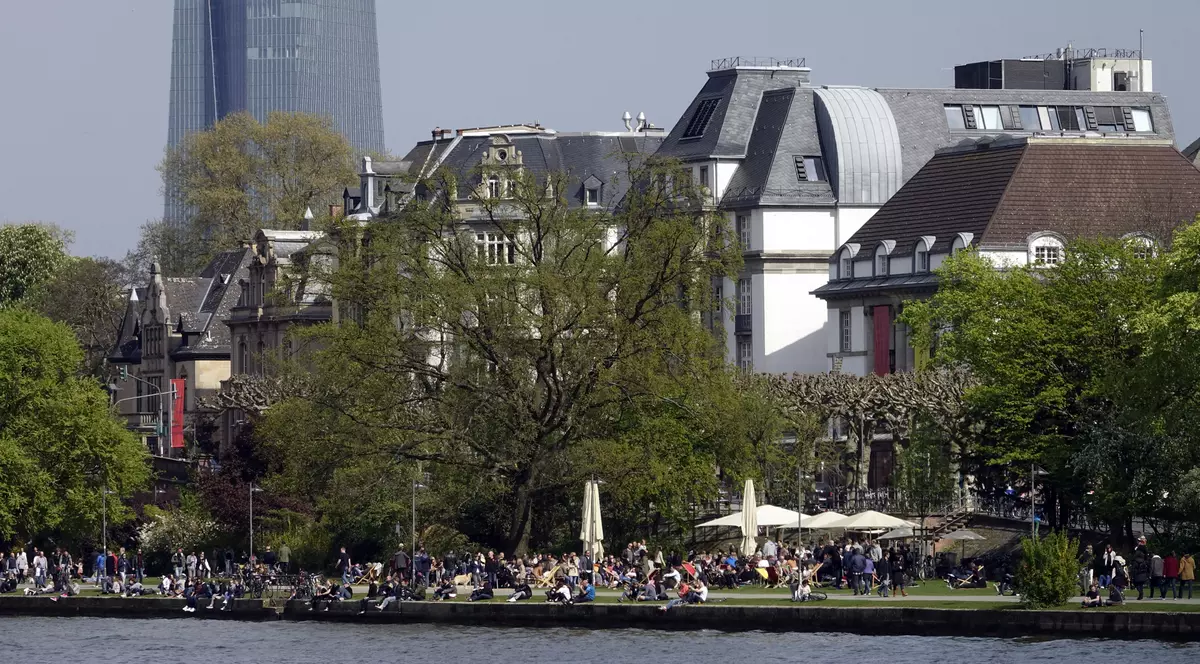 Bombă uriașă neexplodată, găsită la Frankfurt. Aproape 70.000 de oameni au fost evacuați