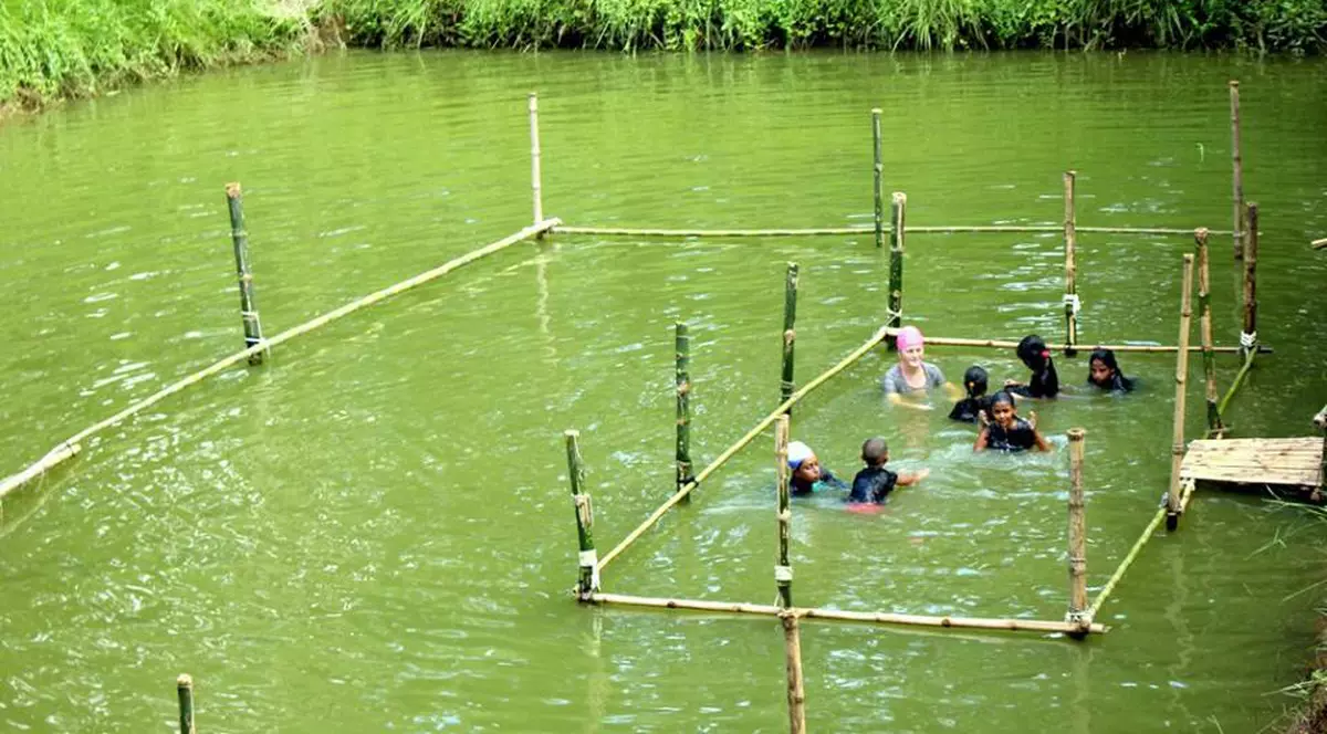 Înotul, vaccin pentru prevenirea mortalității în rândul copiilor din Bangladesh