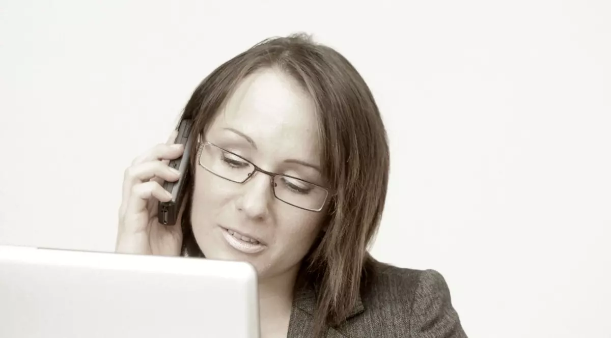 Ce înseamnă mâncatul pe fond nervos și cum puteți scăpa de acest obicei