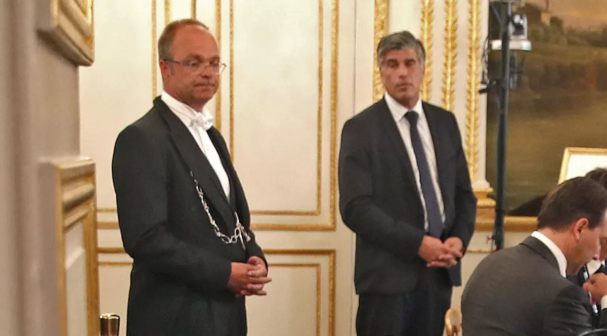 Soții Macron au adoptat un câine