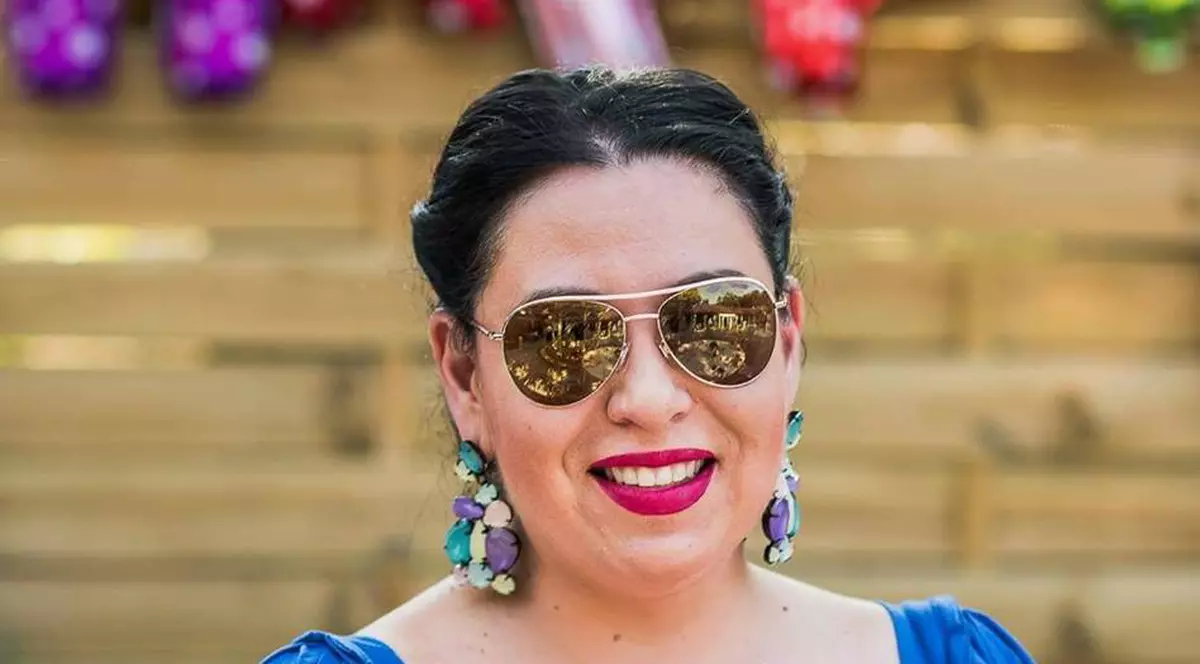 Oana Roman s-a fotografiat la plajă. Relaxare totală pe timp de caniculă | FOTO