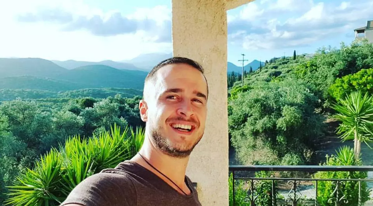 Șerban Copoț, pus în dificultate pe scena iUmor. “Încep să cred că am devenit un experiment”