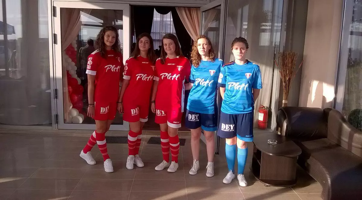 UTA, prezentare de Liga Campionilor. Arădenii nu concep să nu promoveze în prima divizie / GALERIE FOTO