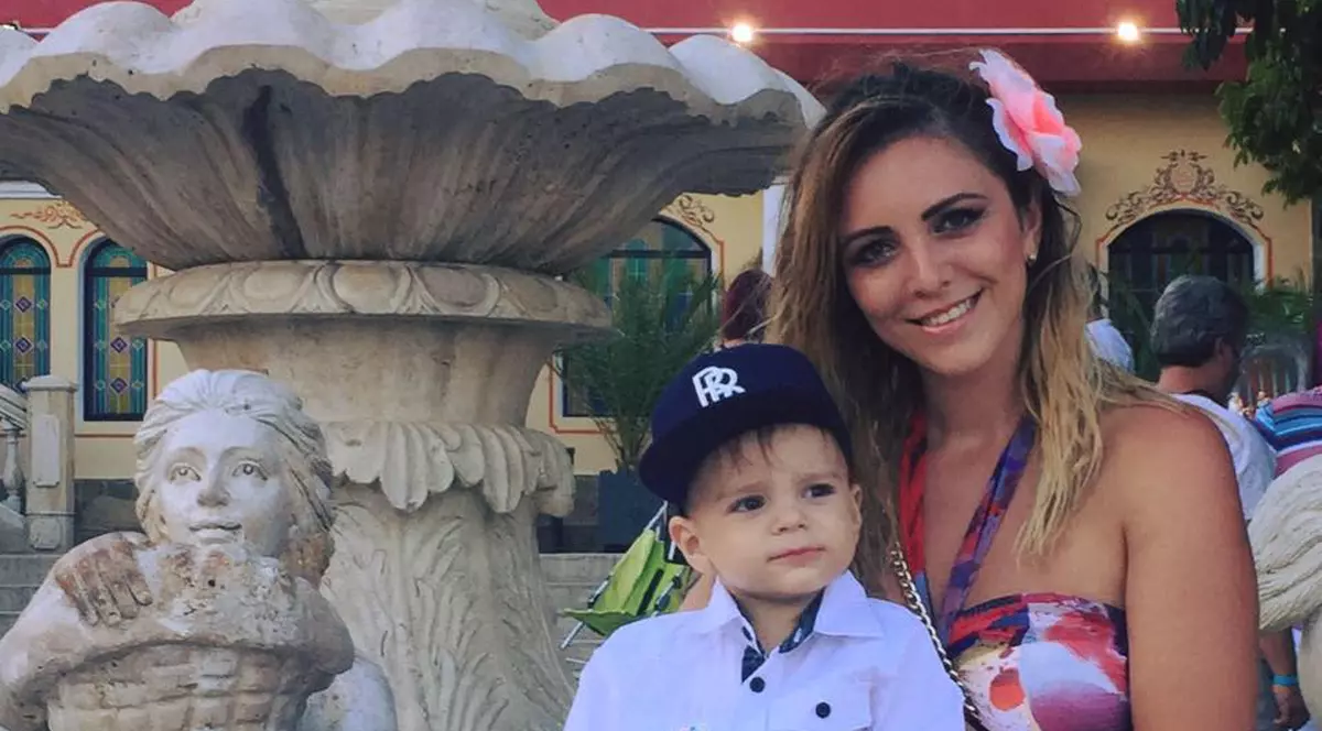 Florina Constantinescu revine la TV. Îl va lua ca asistent în platou pe micuțul său, de un an și jumătate