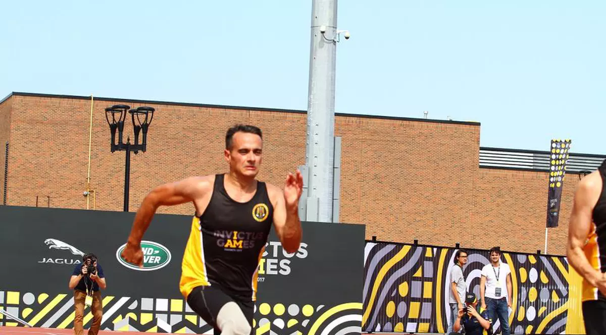 România a câştigat prima medalie la Invictus Games 2017. Maiorul Laurenţiu Şerban a cucerit bronzul