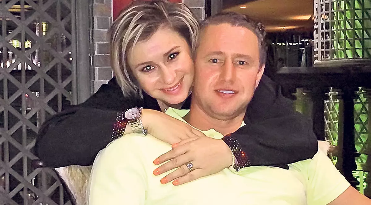 Laurențiu Reghecampf a împlinit 42 de ani. Ce surpriză au pus la cale Anamaria Prodan și finii | VIDEO