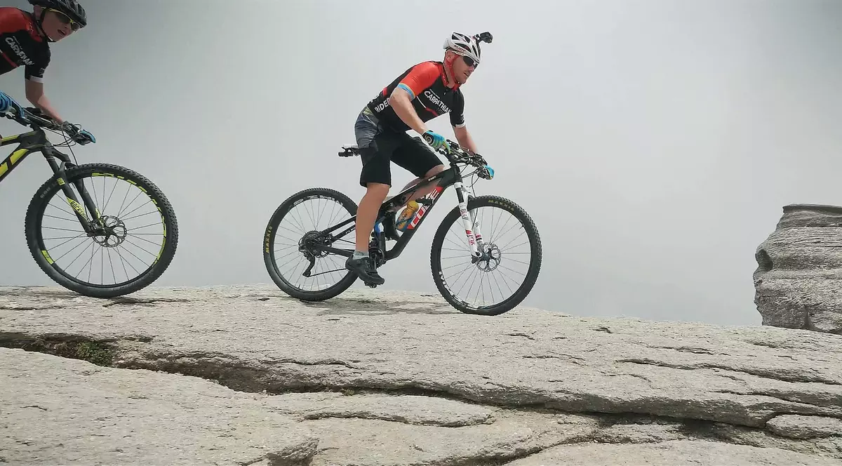 O aventură uimitoare la CARPATHIAN MTB EPIC, într-o călătorie de cucerire a Carpaților / GALERIE FOTO