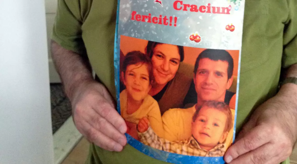 EXCLUSIV/ George Nicolescu, solistul orb, și-a vizitat familia în Spania. ”Nu știu cum arată nepoții mei, dar îi simt!”