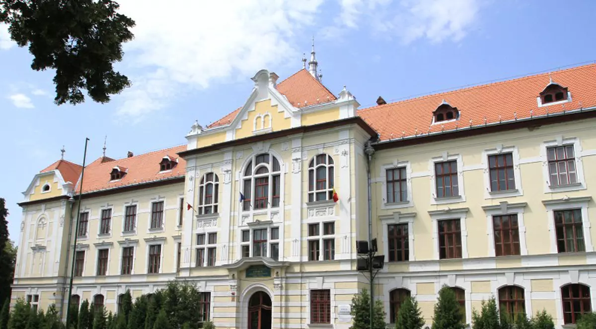 Scandalul de la Liceul Romano-Catolic din Târgu Mureș