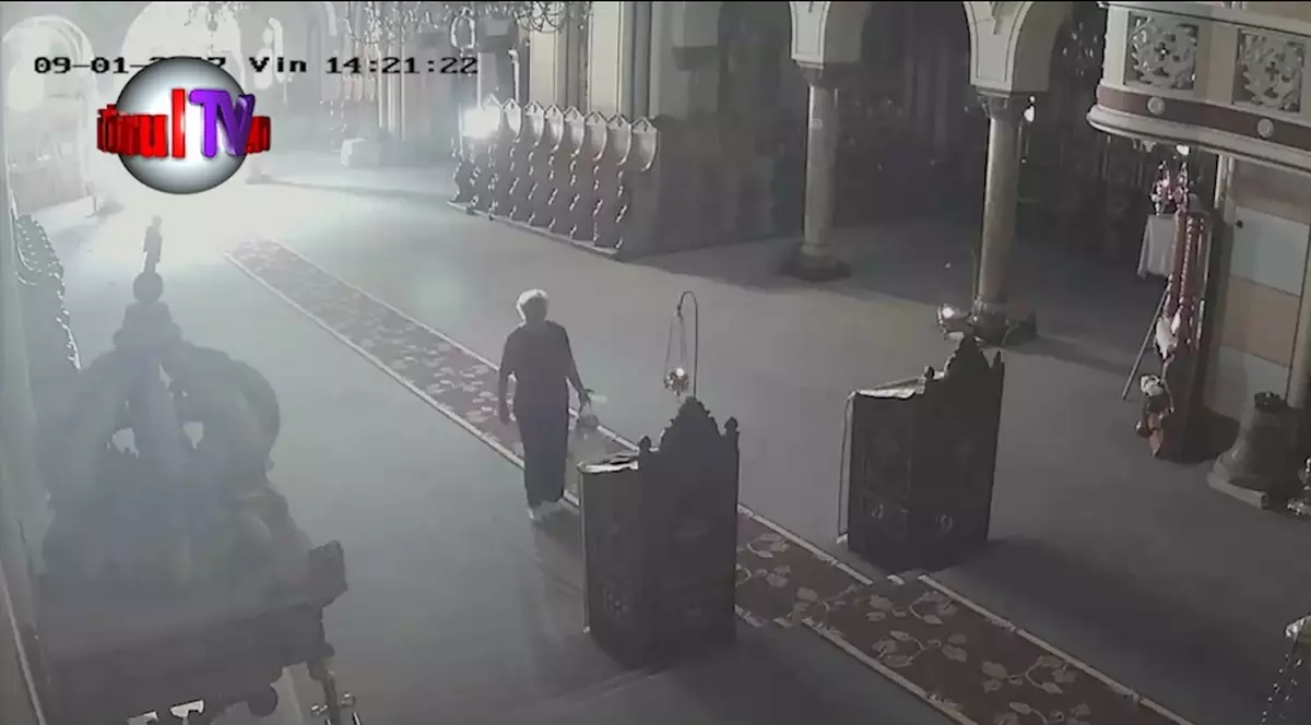 a furat o icoană din biserică, în Rădăuți