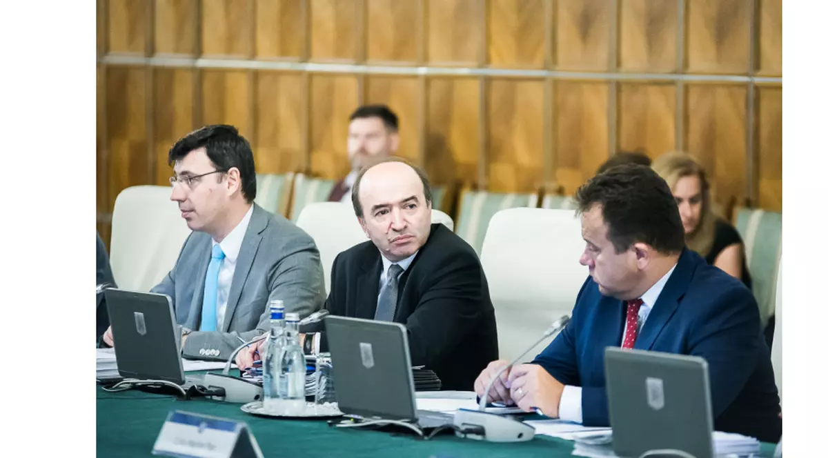 Tudorel Toader îi răspunde lui Iohannis