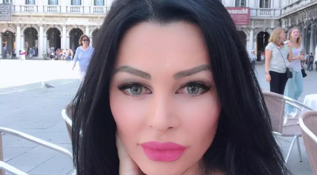 Brigitte Sfăt, în lacrimi la tv