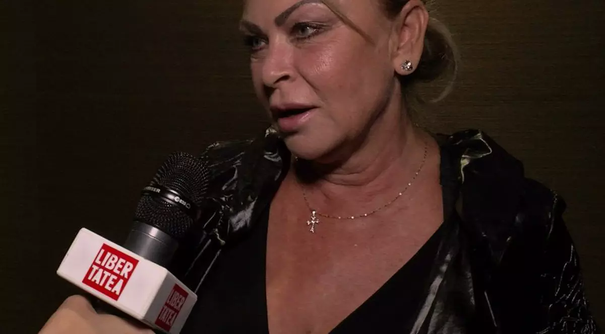 lansare al serialului filmat integral cu telefonul mobil, “O grămadă de caramele”, pe care Happy Channel îl pregătește pentru această toamnă.