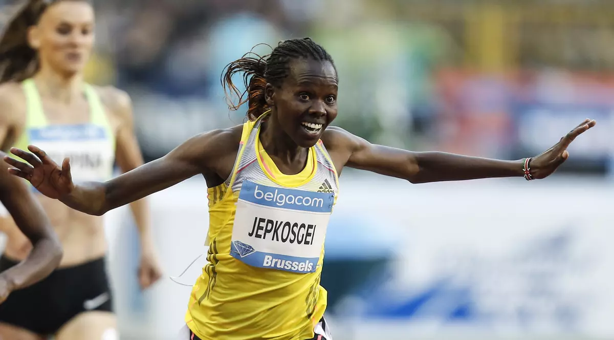 Joyciline Jepkosgei, record mondial la 10 kilometri. Atleta din Kenya a coborât sub 30 de minute